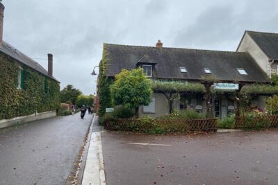 Private Car Trip to Giverny Garden from Paris - Leaving Paris in a private car