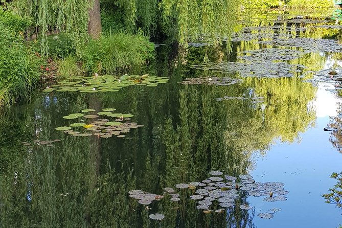 Private Car Trip to Giverny Garden from Paris - The timing problem you should take seriously