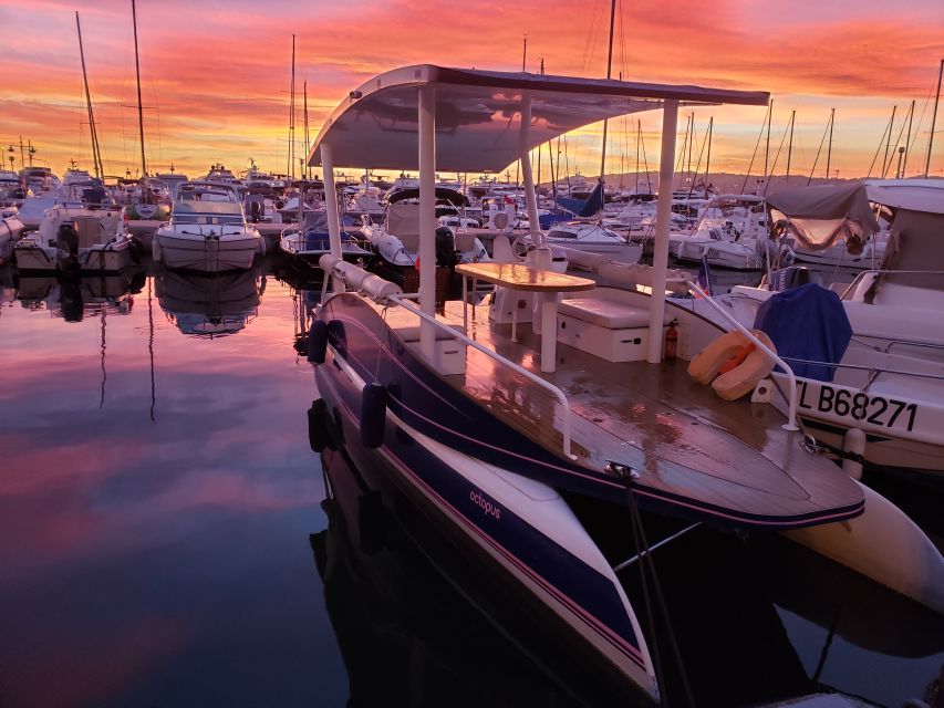 Private catamaran trip in the Bay of Juan les Pins at sunset - Why this solar catamaran makes the cruise different