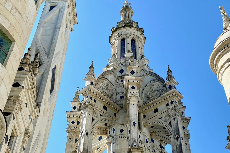 Private Chenonceau Chambord Amboise Loire Castles from Paris - Chambord: a huge royal project with an unusual staircase