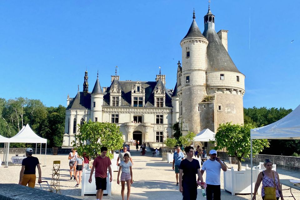 Private Chenonceau Chambord Amboise Loire Castles from Paris - Chenonceau: the ladies’ castle over the River Cher