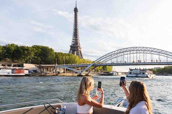 Private Cruise to Discover Paris - The itinerary is the story: what each stop gives you