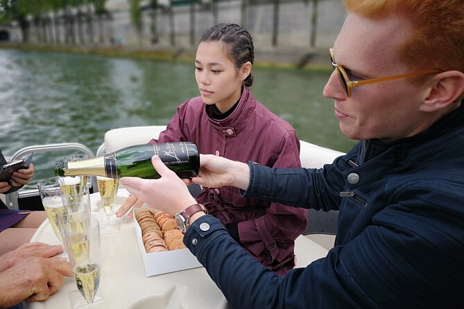 Private cruise with Paris water way - Under Pont Neuf, Paris’s oldest surviving bridge