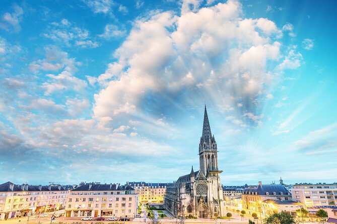 Private Custom Tour with a Local Guide in Caen - Following Caen from William the Conqueror to today
