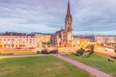 Private Custom Tour with a Local Guide in Caen - Why hotel pickup can save time