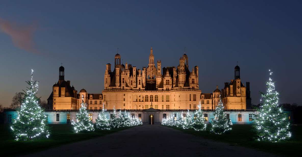 Private Day Tour to Loire Valley Castles & Wines from Paris - Entering Château de Chambord