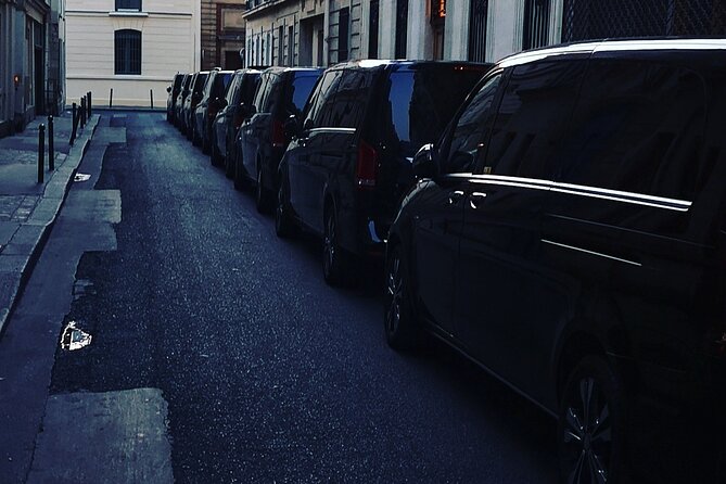 Private Driver Airport Paris - From the airport to the place you choose
