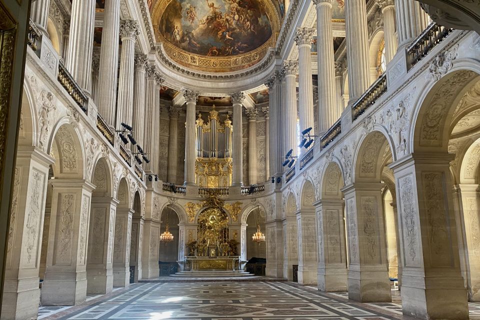 Private Fontainebleau, Versailles, Trianon from Paris - The Versailles gardens from 5:30 to 6:30
