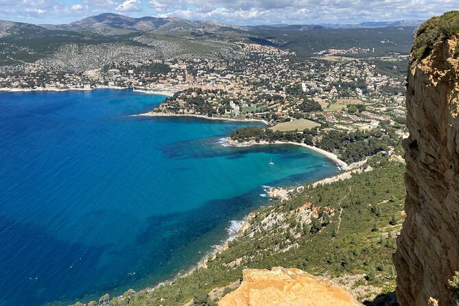 Private Full Day Wine Tour in Provence From Marseille cruise port - Tastings you can actually learn from: rosé, reds, and whites