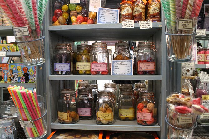 Private Gourmet Walk in Albi - Walking through Vieil Albi and the cathedral quarter