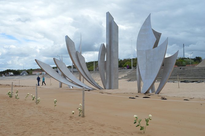 Private guided American D-Day Tour from Bayeux - Sainte-Mère-Église: the crossroads town and the 505th Airborne jump