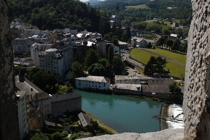 Private Guided History tour of Lourdes - Stop 4 option: Château Fort Musée Pyrénéen and Lourdes from above