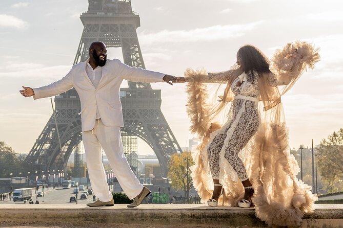 Private Guided Professional Photoshoot by the Eiffel Tower - Timing, Crowds, and Weather in the Eiffel Tower District