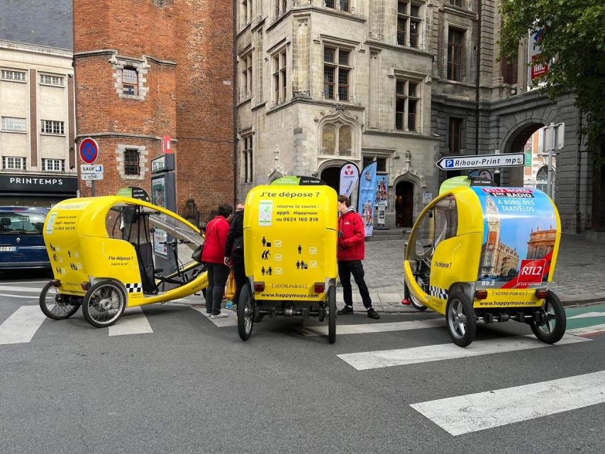 Private guided tour by electric bike taxi - Your guide makes the hour count (and it’s not just facts)