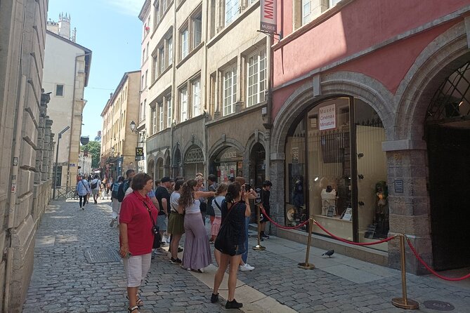 Private guided tour of Old Lyon with your official tour guide ! - What a private two-hour format changes