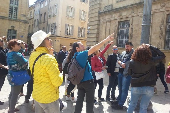 Private guided tour of Old Lyon with your official tour guide ! - Timing, access, and who should choose it
