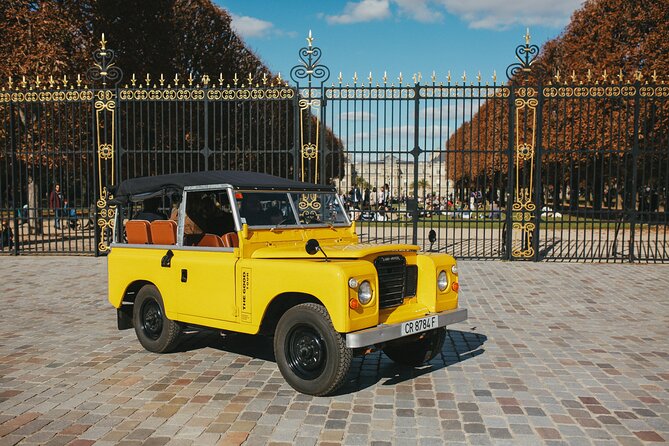 Private Guided Tour of Paris in a Vintage Land Rover - Private touring with Clement and room for your own interests