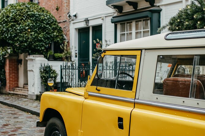 Private Guided Tour of Paris in a Vintage Land Rover - Montmartre’s stairways and old village character