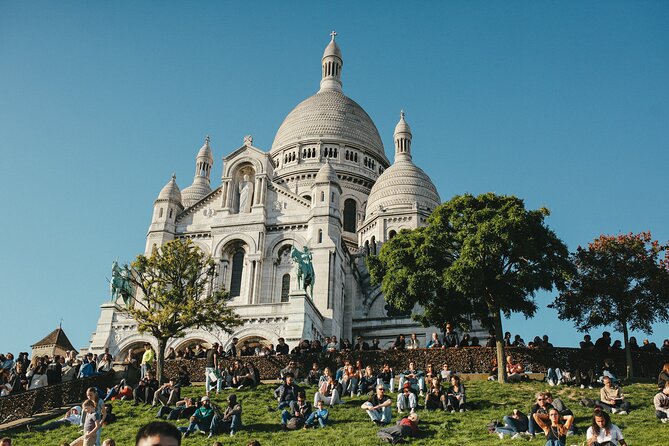 Private Guided Tour of Paris in a Vintage Land Rover - Moulin Rouge and the Pigalle connection