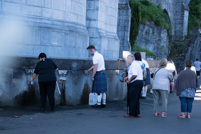 Private guided tours of Lourdes / Walking tour - Price and value: $271.54 per group up to 15