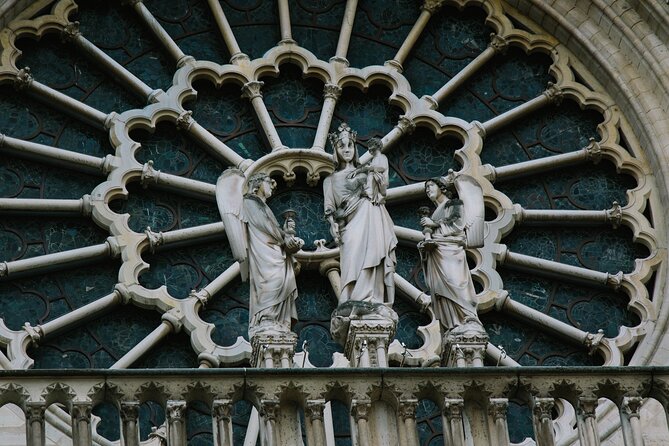 Private Half Day Historic Tour - Saint-Michel Square to Sainte-Chapelle: Gothic Meets Civic Power