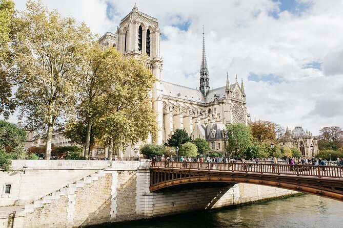 Private Historical Tour of Notre Dame - Price and value for your 90 minutes