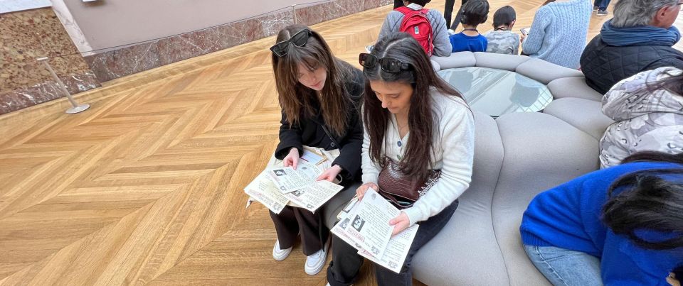 Private Louvre Tour for Teenagers - Meeting Louis XIV before the glass pyramid