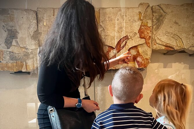 Private Louvre Tour in Paris for Kids and Families - Why a family-only Louvre tour can work