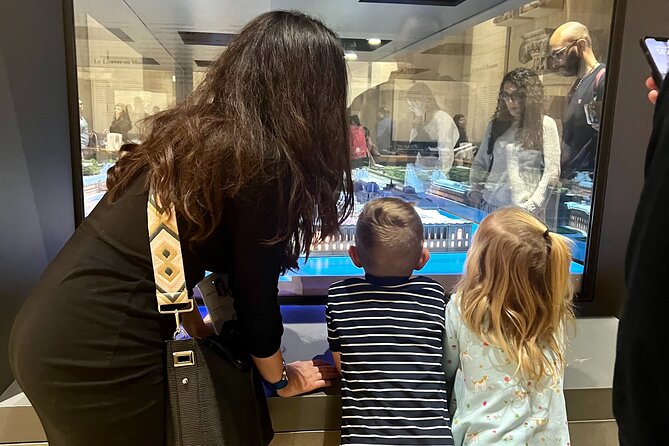 Private Louvre Tour in Paris for Kids and Families - What children actually do during the two hours