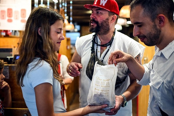 Private Montmartre Food Tour with Wine, Cheese & Pastries - Logistics that affect your comfort: where you meet, how long you walk, and what to wear
