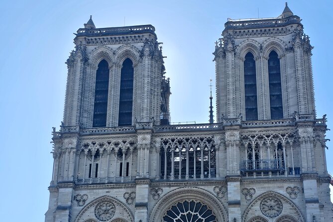 Private Notre Dame Outdoor Tour with Crypt Entry/Sainte Chapelle - Crypt of the Parvis: Underground Time With the Lutèce Port and Old City Walls