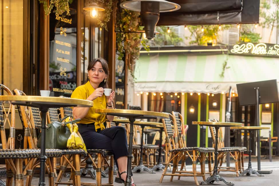 Private Photo Session - Streets of Paris - A Paris portrait session that avoids the usual postcard pose