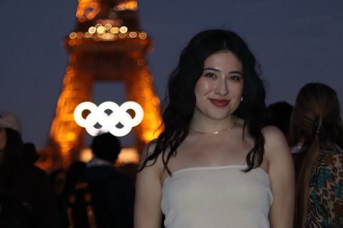 Private photo session with a professional in Paris - Choosing between posed portraits and natural images