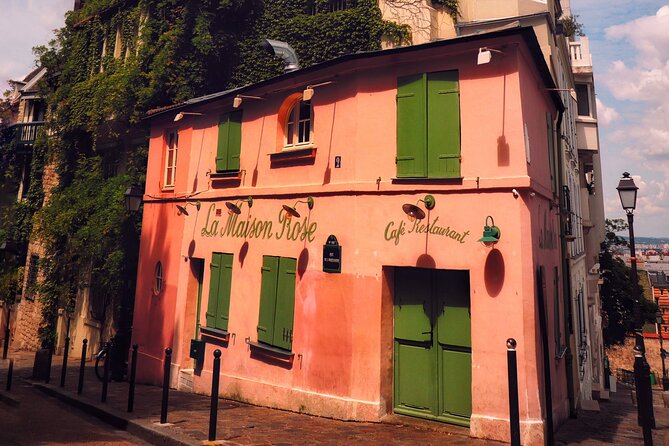 Private Photo Tour in Paris with a Professional Photographer - Why a private Montmartre photo walk can be worth it