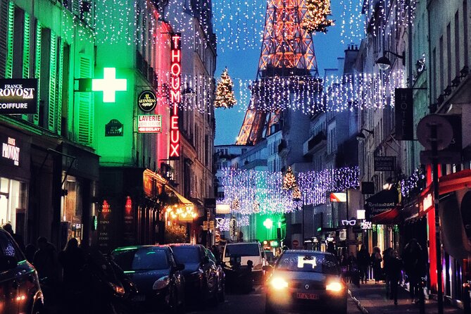 Private Photo Tour in Paris with a Professional Photographer - The Moulin Rouge and the final street scenes