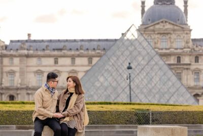 Private Photoshoot at the Louvre area in Paris - Crossing to Pont des Arts