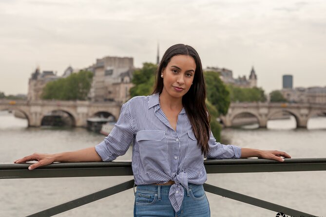 Private Photoshoot at the Louvre area in Paris - Is $94.68 per person good value?