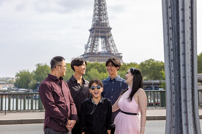 Private Professional Photoshoot in Paris - What the photographer’s direction adds