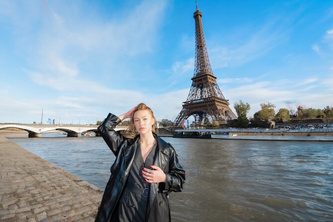 Private Professional Photoshoot near the Eiffel Tower in Paris - Twenty Edited Photos, Not the Raw Files