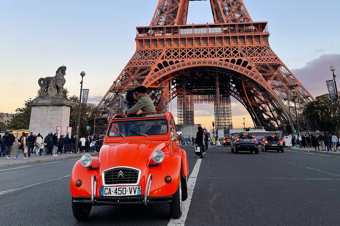 Private ride in a Citroën 2CV in Paris - 2h - A Citroën 2CV Makes Paris Feel Like a Movie