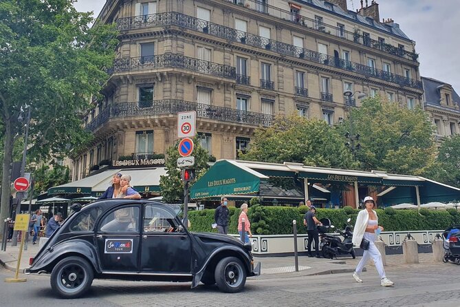 Private ride in a Citroën 2CV in Paris - 2h - Eiffel Tower Moment: Short Stop, Big Impact