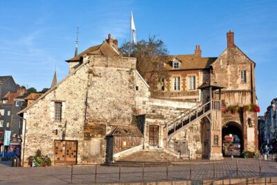Private round transfer to Deauville Rouen Honfleur from Le Havre - Deauville: a short first look