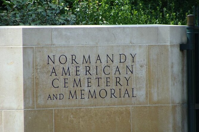 Private round transfer to Normandy D Day Beaches from Paris - The Battle of Normandy Memorial Museum