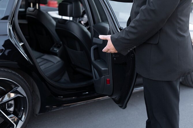Private Sedan Transfer Charles de Gaulle Airport to Paris - Why a private ride can be worth it after CDG