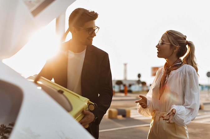 Private Sedan Transfer Charles de Gaulle Airport to Paris - Who will get the most from this transfer