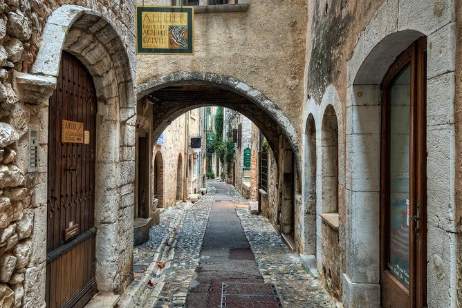 Private Tour . - Views, old towns, beach clubs, and open choices