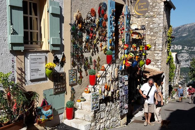 Private tour by private car: Grasse, Cannes, Antibes - Fragonard: 55 minutes inside Grasse’s perfume world