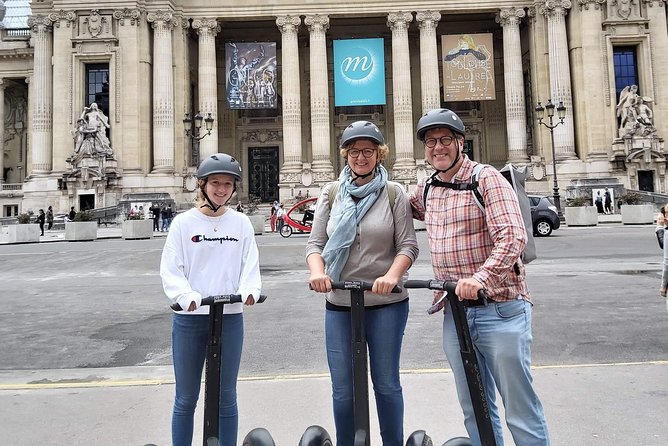 Private Tour: Discover Paris with Local, 3 hours on a Segway - Ending with Eiffel Tower Views and a Last Photo Burst