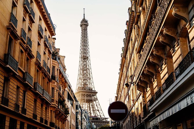 PRIVATE TOUR: Highlights & Hidden Gems of Paris With Locals - Place de la Concorde to Pont Alexandre III: Grand Monuments With Street-Level Meaning
