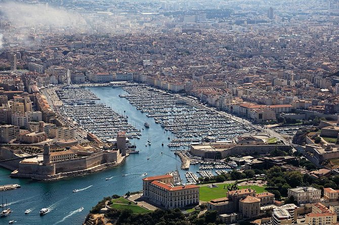 Private tour in Aix-EN-Provence, Marseille and Cassis! - Cape Canaille Photo Stop: The Cliff Break That Changes the Mood